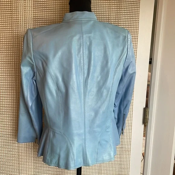 White House Black Market 100% Leather Blue Jackey - Picture 3 of 12